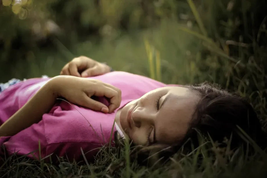 Cómo ayudar a un niño a dormir